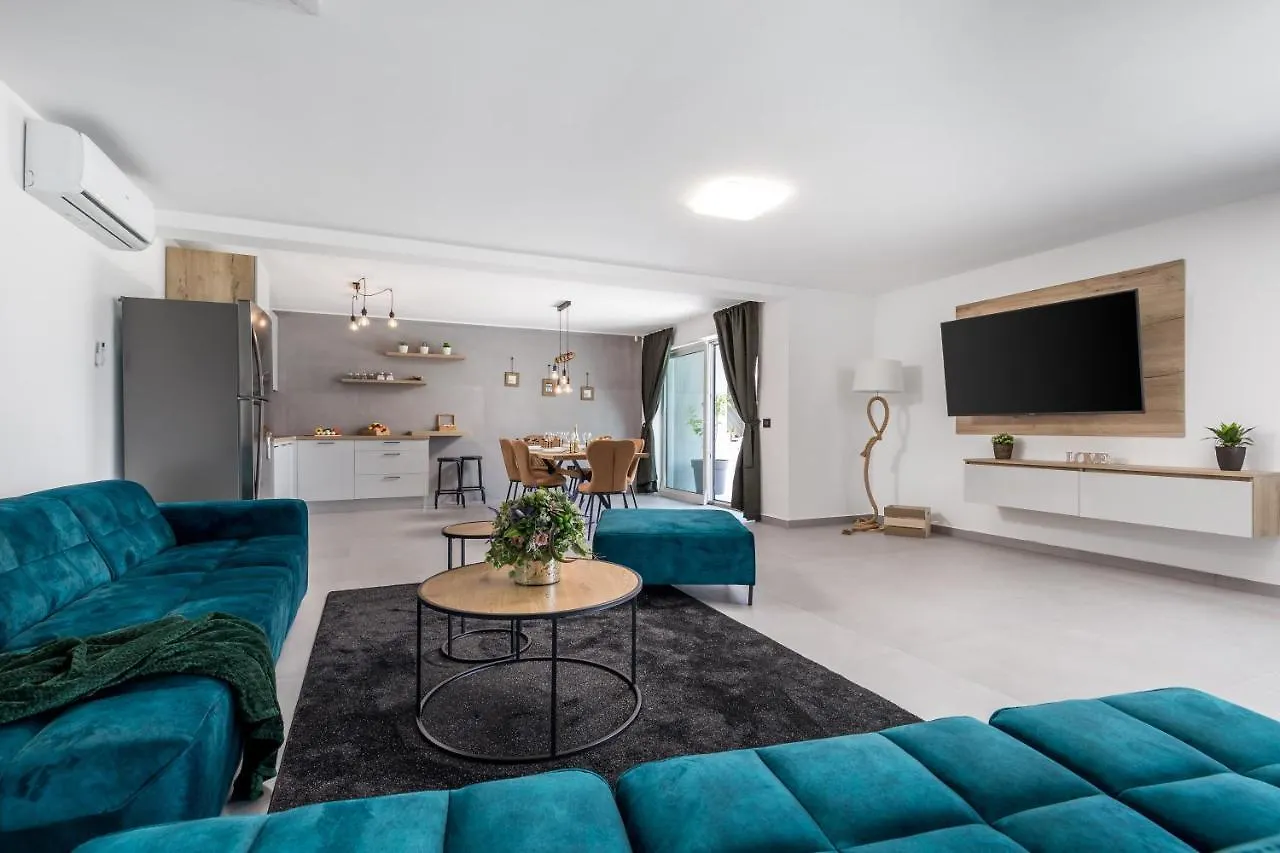 Villa Lavinia Mošćenička Draga 0*,